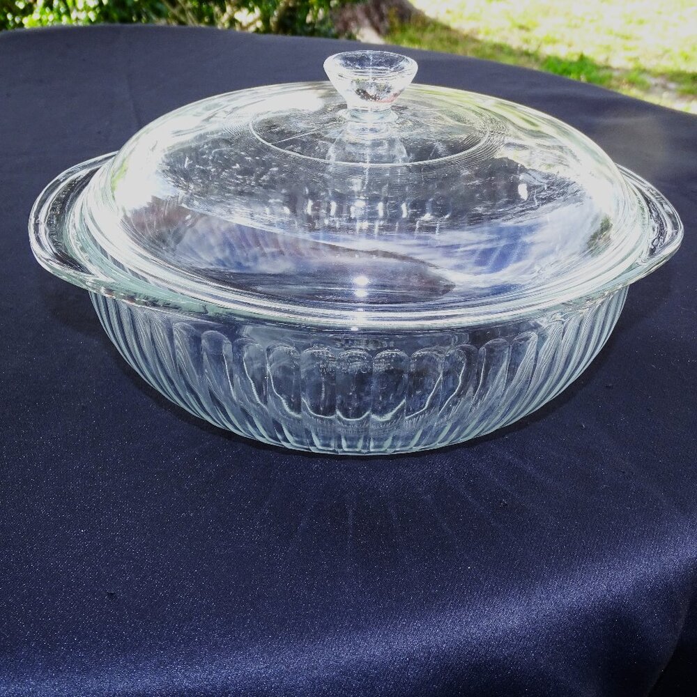 Pyrex Clear Ribbed Glass Casserole Dish with Lid 2 Qt Made in USA